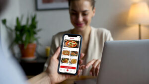 Why Restaurants Must Have An Online Ordering System in 2026
